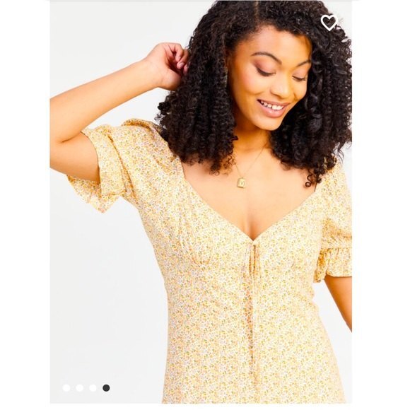 Altar’d State Elianna Floral Romper in Ditzy Micro Floral Print XS - Picture 9 of 10